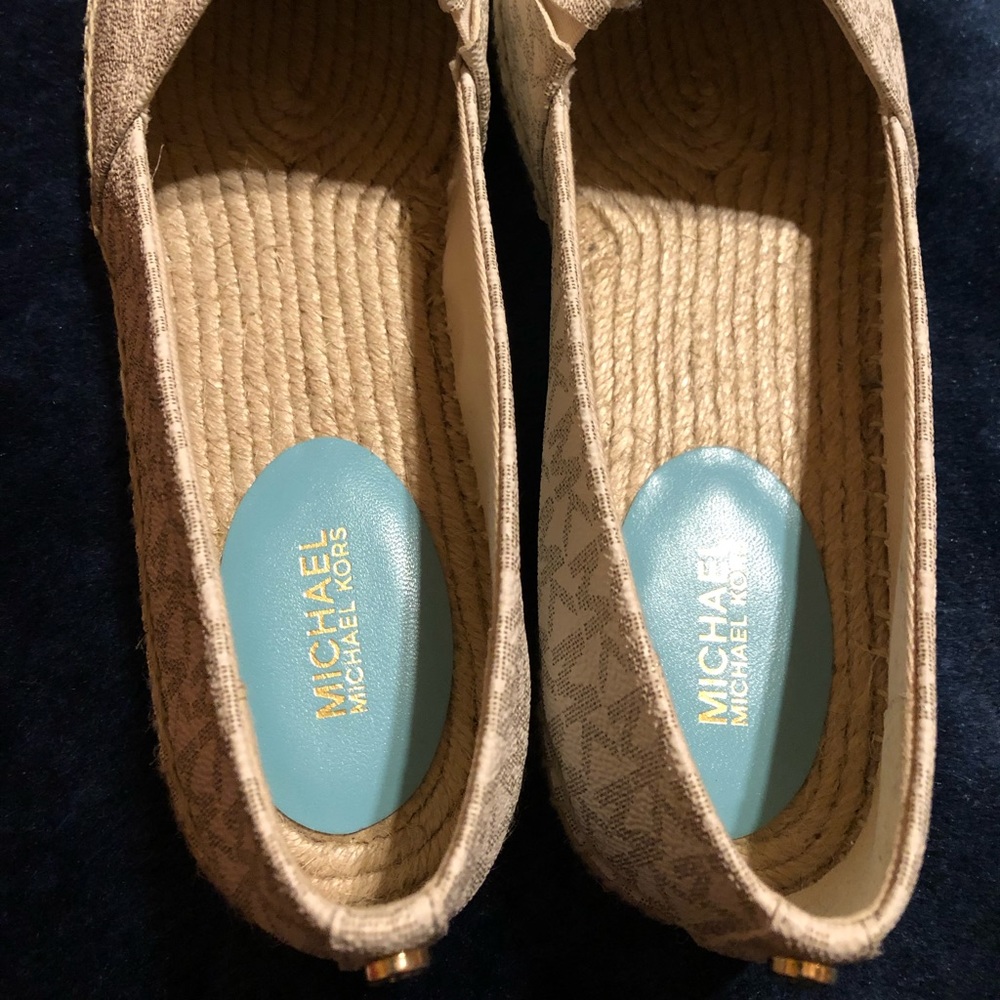 NWT MK shoes size 10 - Picture 4 of 6